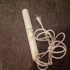 L'ange Hair Straightener in pink